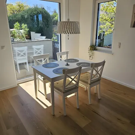 Im Neubau Ringen