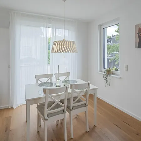 Im Neubau Ringen