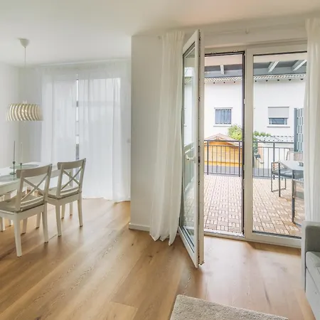 Im Neubau Ringen